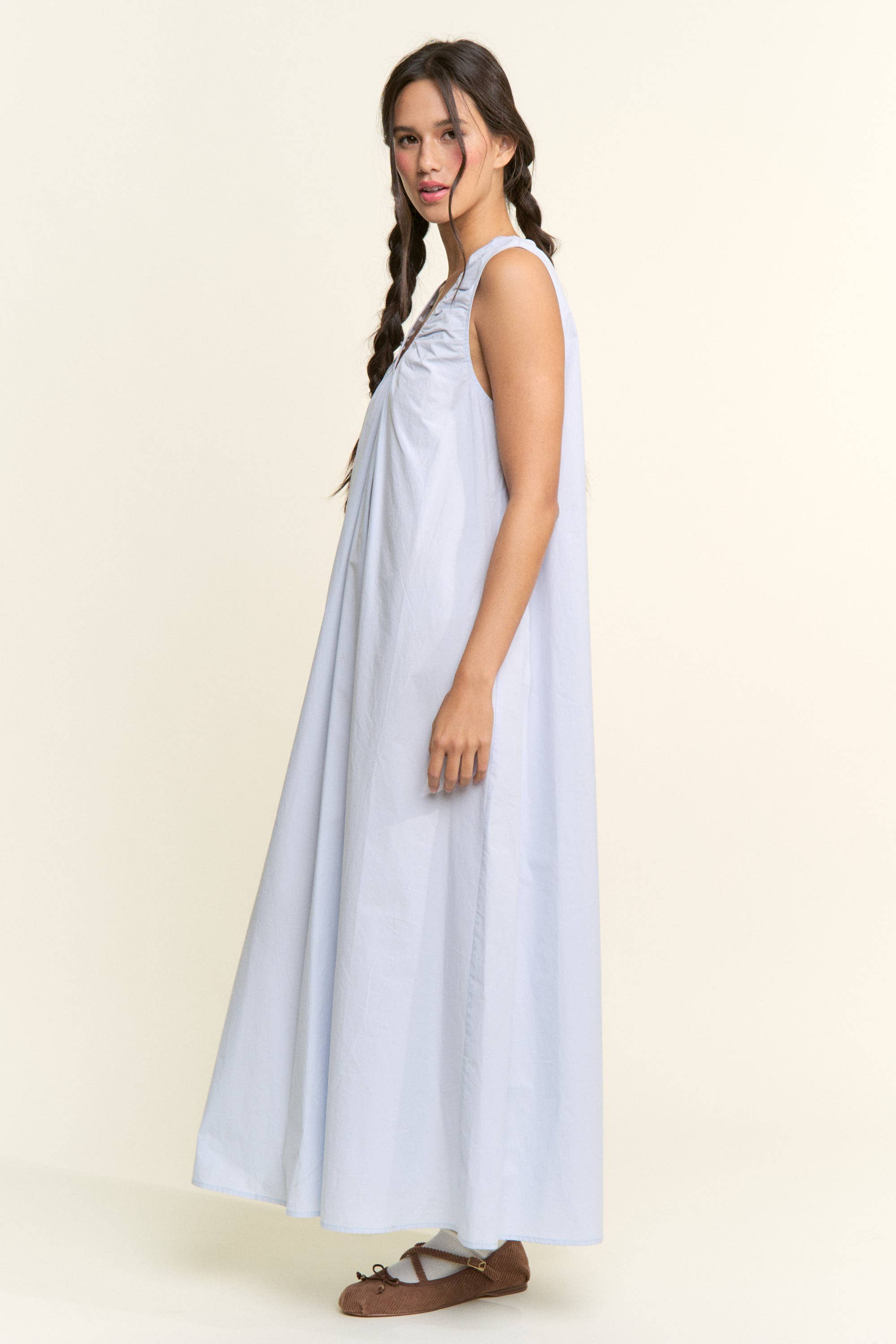 Scoop Neckline Trim Maxi Dress